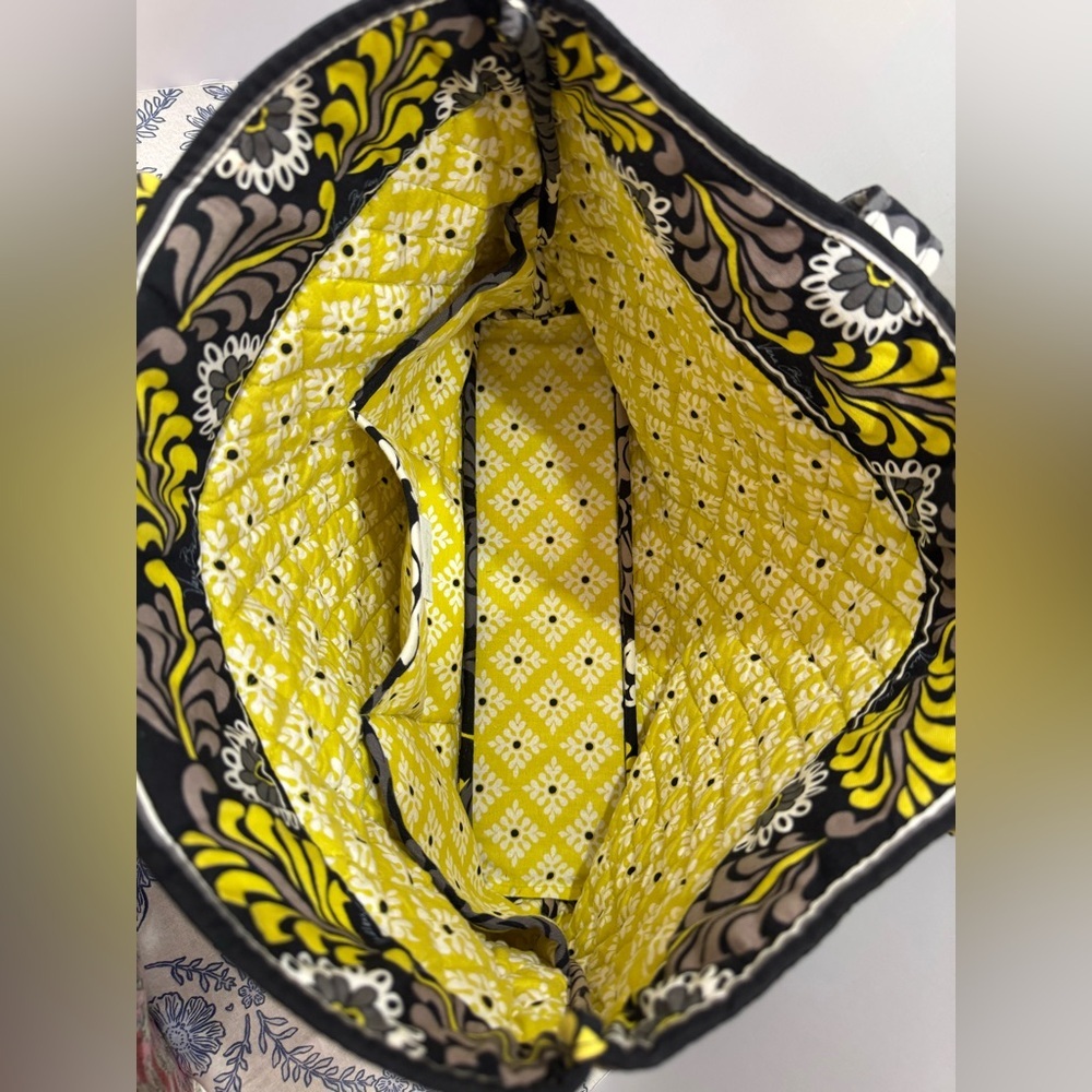 Vera Bradley Floral Tote Bag Black, Yellow, Cream with matching coin purse - Picture 7 of 10